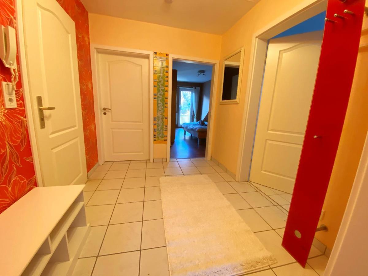 Schoene Fewo Moselblick Wlan Netflix Freizeitpark Apartamento Klotten Exterior foto